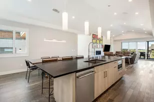 19211 Gateway Loop, Bend, OR 97702 - Photo 15