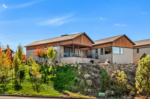 19211 Gateway Loop, Bend, OR 97702 - Photo 31