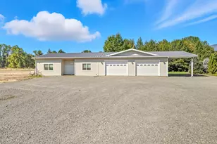 18200 Williams Hwy, Williams, OR 97544 - Photo 43