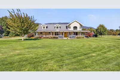 18200 Williams Highway, Williams, OR 97544 - Photo 5