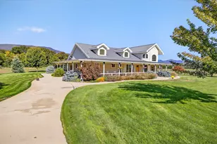 18200 Williams Hwy, Williams, OR 97544 - Photo 5