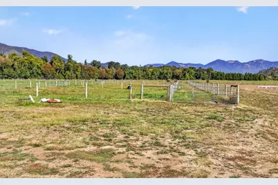 18200 Williams Highway, Williams, OR 97544 - Photo 87