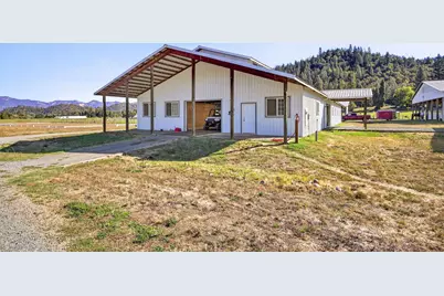 18200 Williams Highway, Williams, OR 97544 - Photo 59