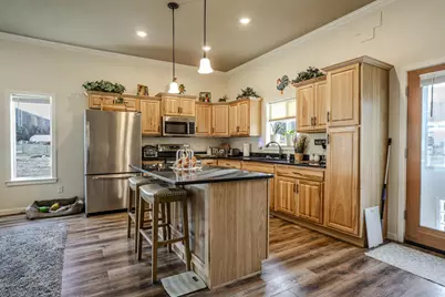 18200 Williams Highway, Williams, OR 97544 - Photo 45