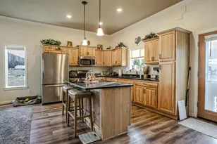 18200 Williams Hwy, Williams, OR 97544 - Photo 45