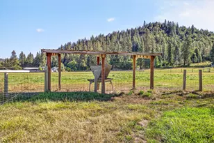 18200 Williams Hwy, Williams, OR 97544 - Photo 93