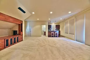 104 Monterey Dr, Medford, OR 97504 - Photo 13