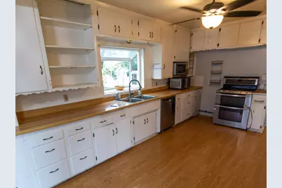 419 E Main Street, Rogue River, OR 97537 - Photo 9