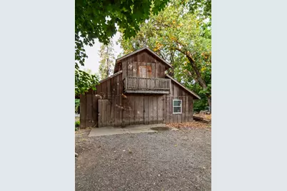 419 E Main Street, Rogue River, OR 97537 - Photo 45