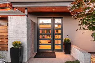 61612 Hosmer Lake Dr, Bend, OR 97702 - Photo 11