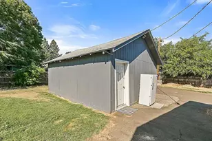 1007 Garfield St, Medford, OR 97501 - Photo 35