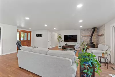 165 Sunbeam Circle, Merlin, OR 97532 - Photo 11