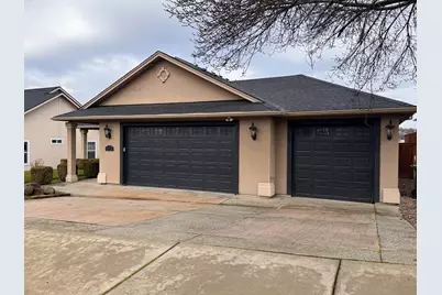 1231 Poppy Ridge Drive, Eagle Point, OR 97524 - Photo 3