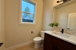 61429 SE Daybreak Ct, Bend, OR 97702 - Photo 9