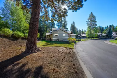 19442 Chip Shot Lane, Bend, OR 97702 - Photo 5