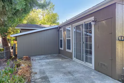 206 NW Creekside Drive, Grants Pass, OR 97526 - Photo 27