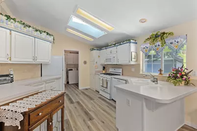 206 NW Creekside Drive, Grants Pass, OR 97526 - Photo 11
