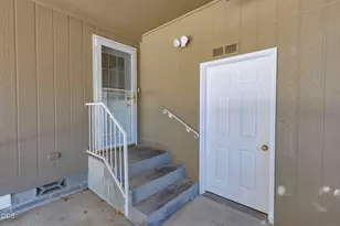 206 NW Creekside Dr, Grants Pass, OR 97526 - Photo 25