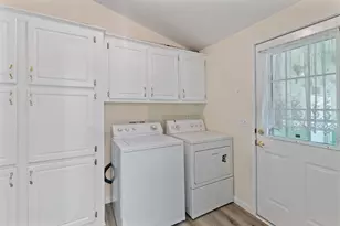 206 NW Creekside Dr, Grants Pass, OR 97526 - Photo 23