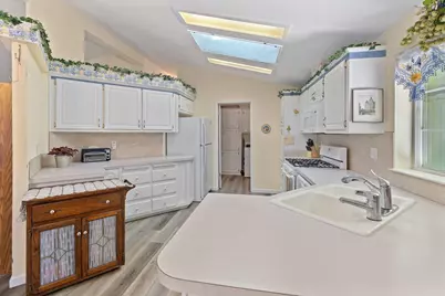 206 NW Creekside Drive, Grants Pass, OR 97526 - Photo 11