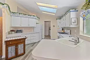 206 NW Creekside Dr, Grants Pass, OR 97526 - Photo 11