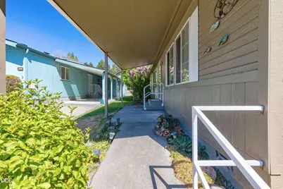 206 NW Creekside Drive, Grants Pass, OR 97526 - Photo 3