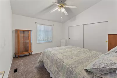 206 NW Creekside Drive, Grants Pass, OR 97526 - Photo 17