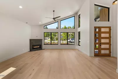 391 Clinton Street, Ashland, OR 97520 - Photo 5