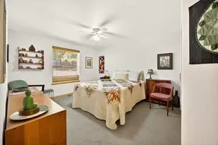 250 Cambridge Dr, Grants Pass, OR 97526 - Photo 15