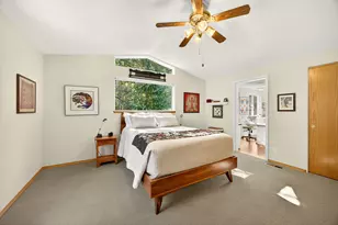 250 Cambridge Dr, Grants Pass, OR 97526 - Photo 13