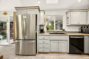 250 Cambridge Dr, Grants Pass, OR 97526 - Photo 7