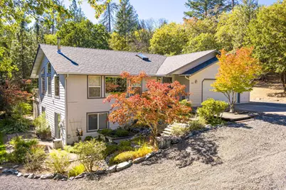 250 Cambridge Drive, Grants Pass, OR 97526 - Photo 31