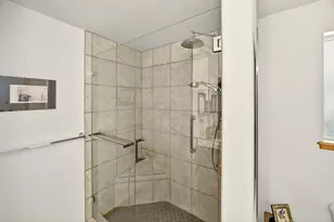 250 Cambridge Dr, Grants Pass, OR 97526 - Photo 11