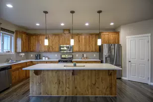 2745 SW 32nd St, Redmond, OR 97756 - Photo 17