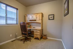 2745 SW 32nd St, Redmond, OR 97756 - Photo 13