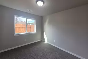 1858 Ingram Ln, Medford, OR 97501 - Photo 13