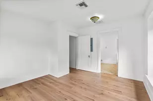 94 N 3rd St, Ashland, OR 97520 - Photo 19