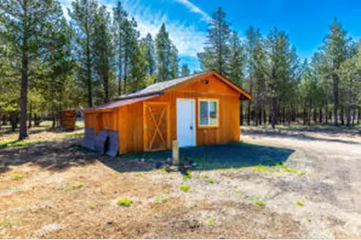 8859 Split Rail Road, La Pine, OR 97739 - Photo 3