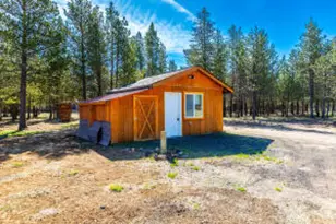 8859 Split Rail Rd, La Pine, OR 97739 - Photo 3