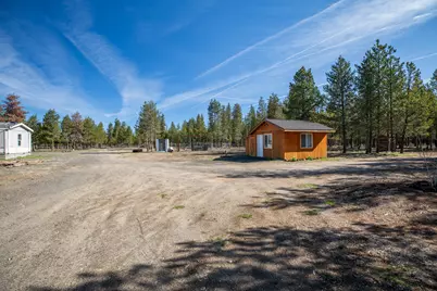8859 Split Rail Road, La Pine, OR 97739 - Photo 7