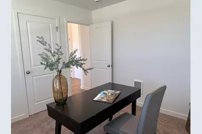 590 NE Arnold Street #183, Madras, OR 97741 - Photo 13