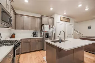 16672 Pne Crk Dr, La Pine, OR 97739 - Photo 13