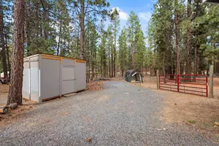 60026 Turquoise Rd, Bend, OR 97702 - Photo 41