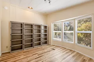 64100 N Hwy 97, Bend, OR 97701 - Photo 15