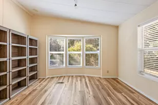 64100 N Hwy 97, Bend, OR 97701 - Photo 17