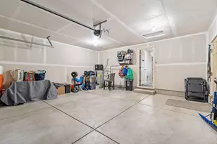 3246 NW 9th St, Redmond, OR 97756 - Photo 19