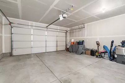 3246 NW 9th Street, Redmond, OR 97756 - Photo 15