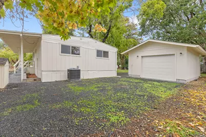 335 Tavis Drive, Merlin, OR 97532 - Photo 17