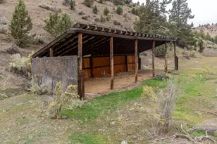 33084 Cougar Mountain Rd, Mitchell, OR 97750 - Photo 35