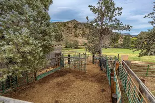 33084 Cougar Mountain Rd, Mitchell, OR 97750 - Photo 33